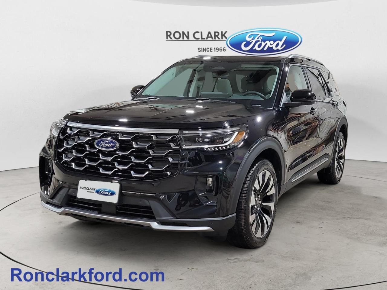 2026 Ford Explorer Platinum 4dr 4x4 Photo