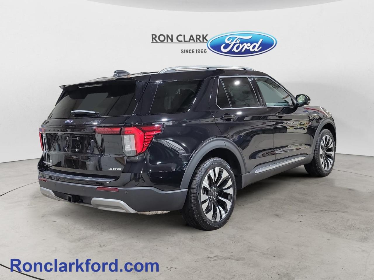 2026 Ford Explorer Platinum 4dr 4x4 Photo