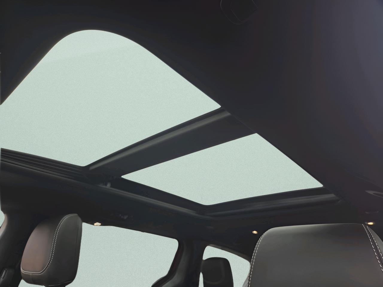 2024 Chrysler Pacifica Limited Front-Wheel Drive Passenger Van Photo