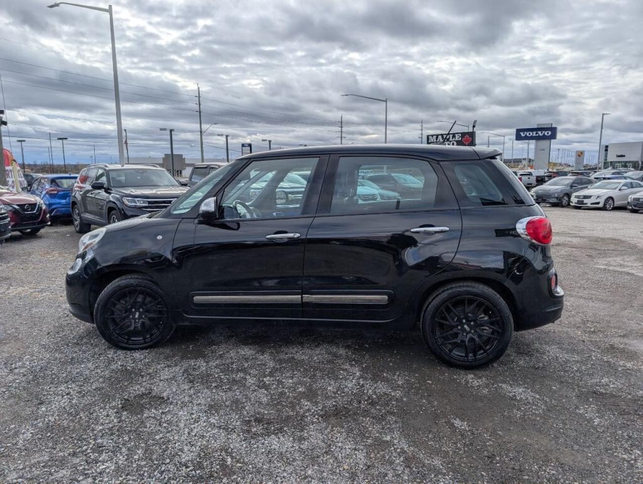 2015 Fiat 500L Lounge   NAV   LEATHER   PANOROOF   CAMERA Photo