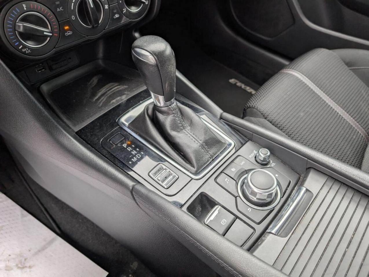 2018 Mazda Mazda3 Sport GS HATCHBACK   CAMERA   HTD SEATS Photo