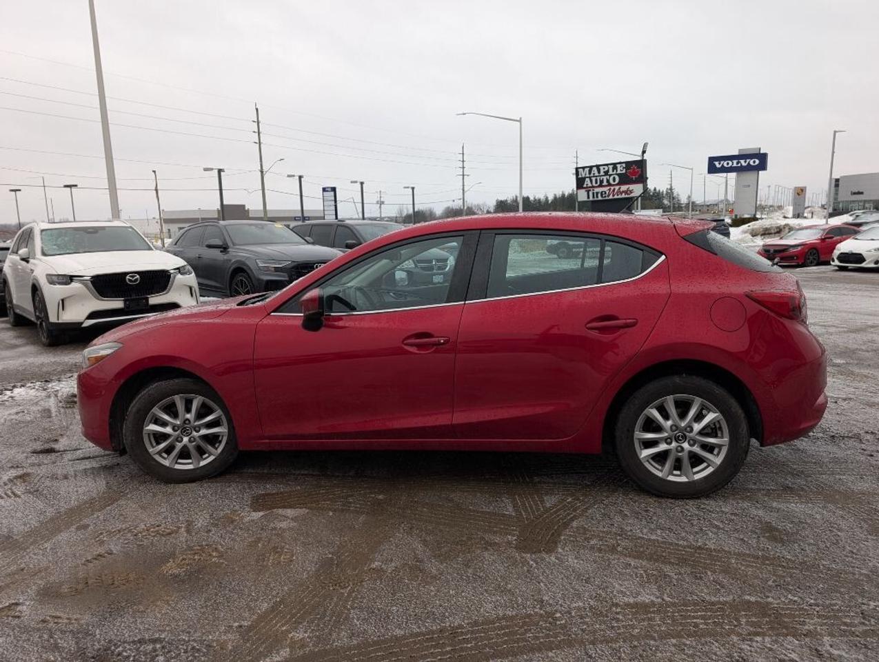 2018 Mazda Mazda3 Sport GS HATCHBACK   CAMERA   HTD SEATS Photo