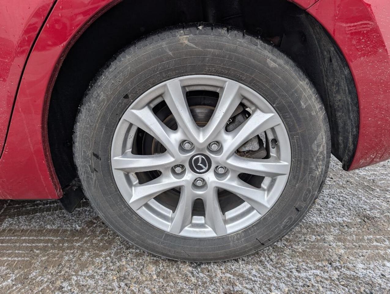 2018 Mazda Mazda3 Sport GS HATCHBACK   CAMERA   HTD SEATS Photo