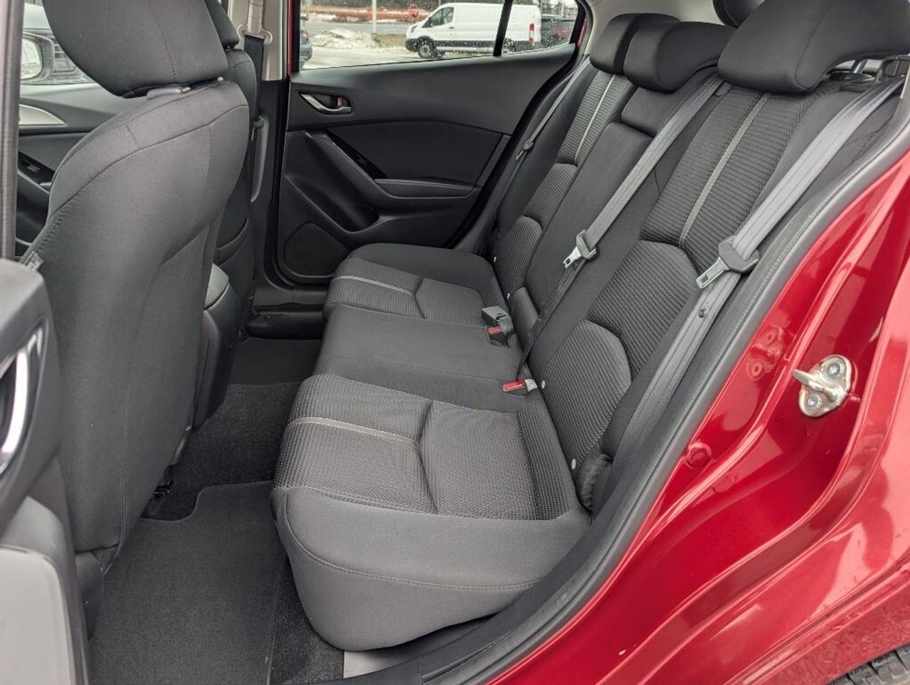 2018 Mazda Mazda3 Sport GS HATCHBACK   CAMERA   HTD SEATS Photo