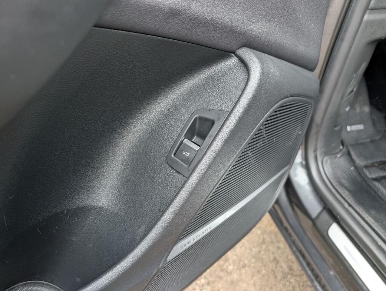 2023 Audi Q8 Progressiv 55 TFSI S-Line  NAV PANOROOF 360 CAMERA Photo