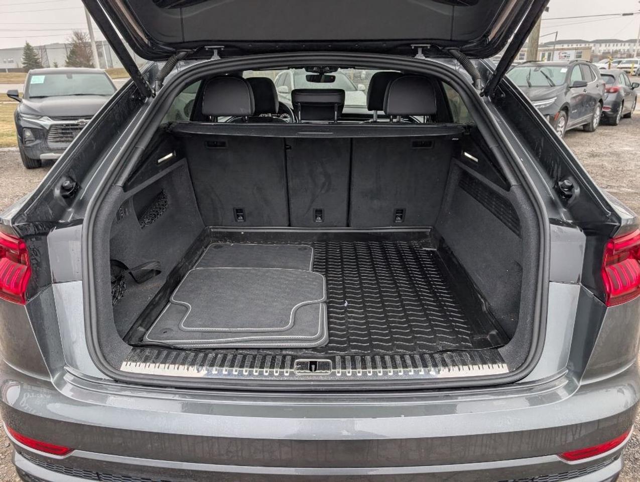 2023 Audi Q8 Progressiv 55 TFSI S-Line  NAV PANOROOF 360 CAMERA Photo