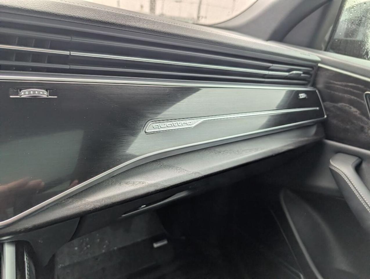 2023 Audi Q8 Progressiv 55 TFSI S-Line  NAV PANOROOF 360 CAMERA Photo