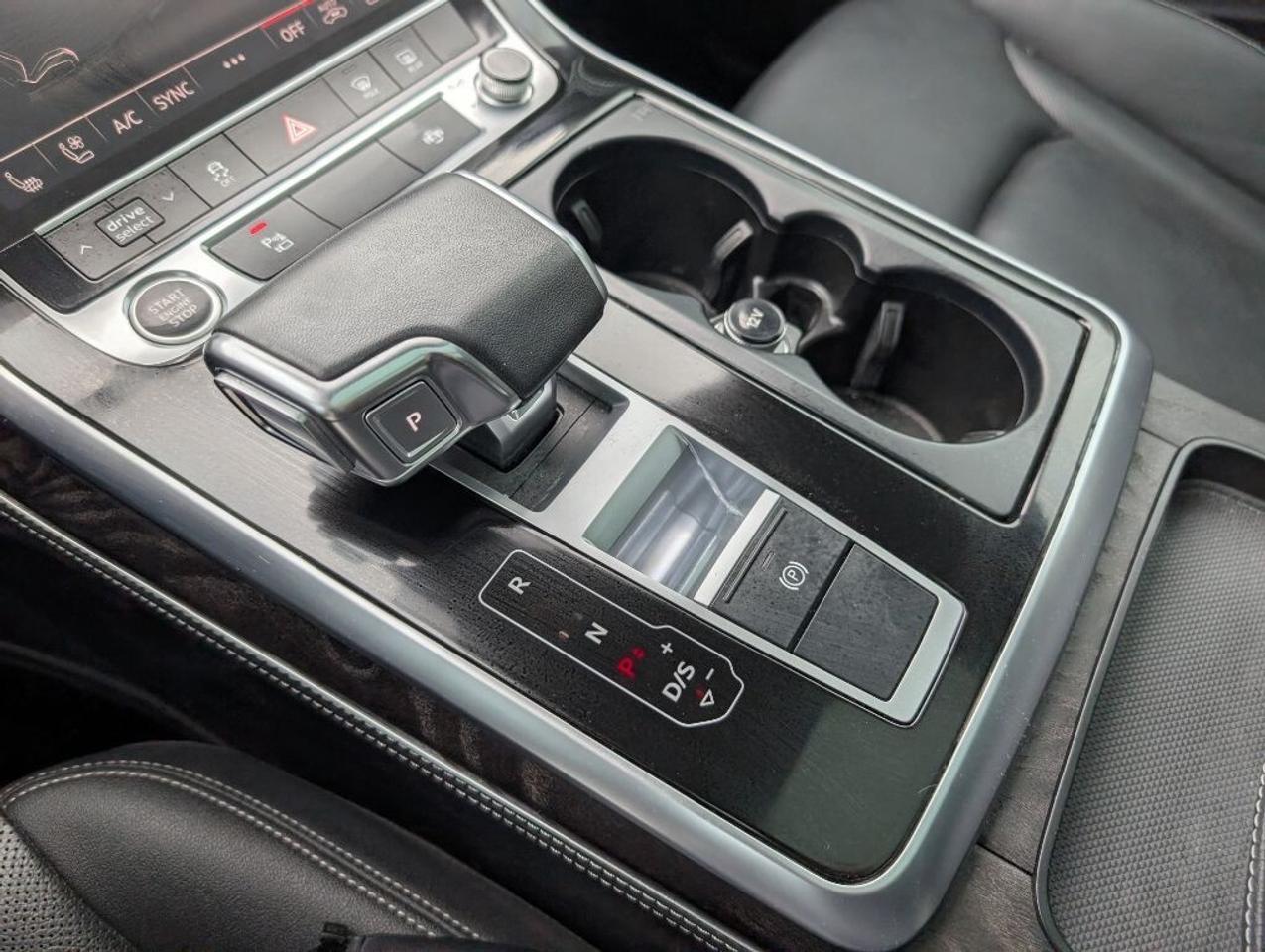 2023 Audi Q8 Progressiv 55 TFSI S-Line  NAV PANOROOF 360 CAMERA Photo