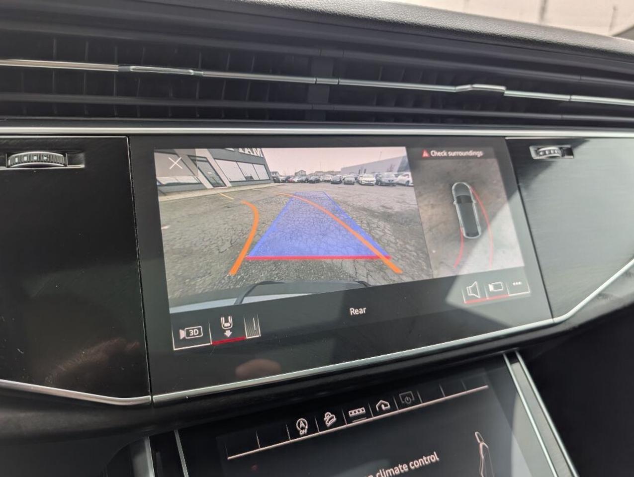 2023 Audi Q8 Progressiv 55 TFSI S-Line  NAV PANOROOF 360 CAMERA Photo