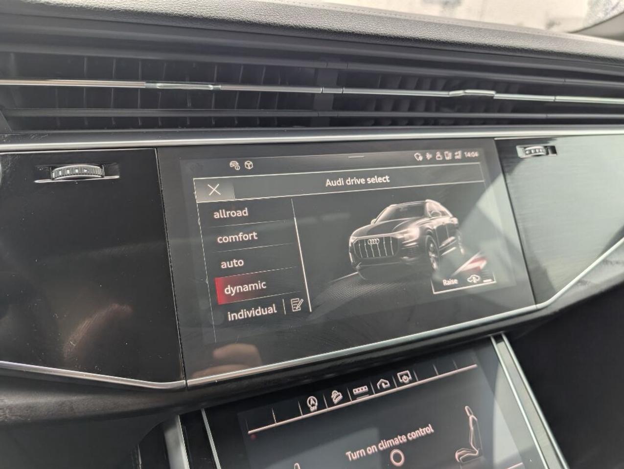 2023 Audi Q8 Progressiv 55 TFSI S-Line  NAV PANOROOF 360 CAMERA Photo