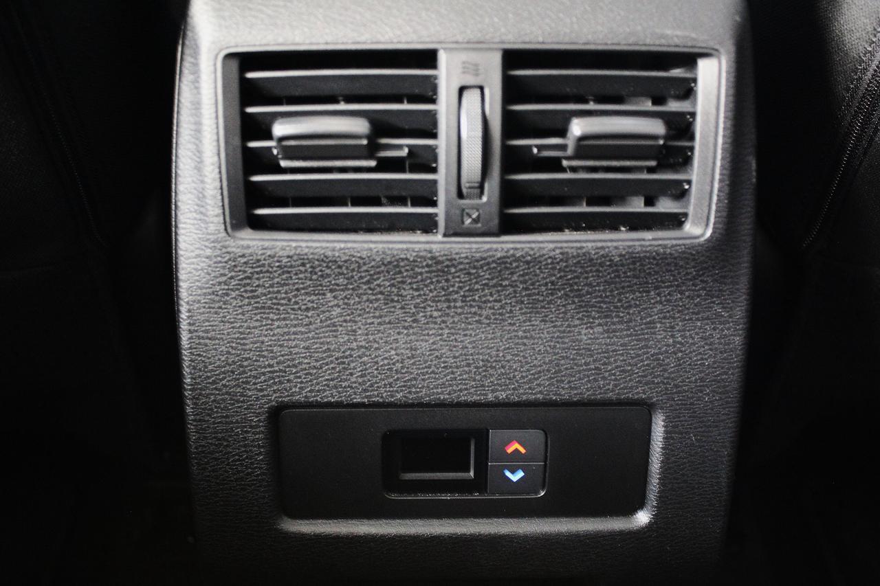 2024 Mitsubishi Outlander SE S-AWC 1-Owner, No Accidents Photo