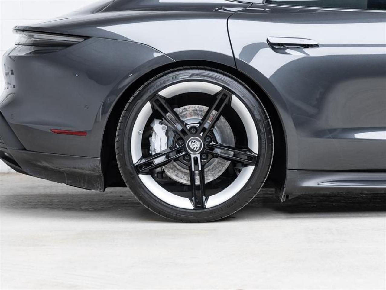 2023 Porsche Taycan  Photo