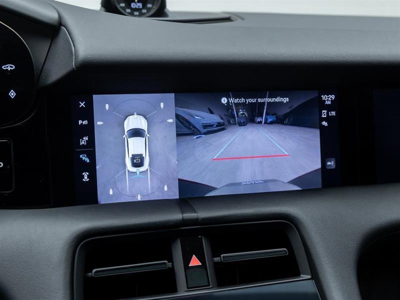 2023 Porsche Taycan  Photo