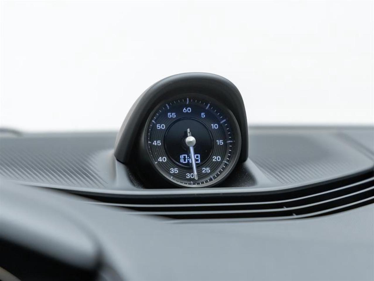 2023 Porsche Taycan  Photo