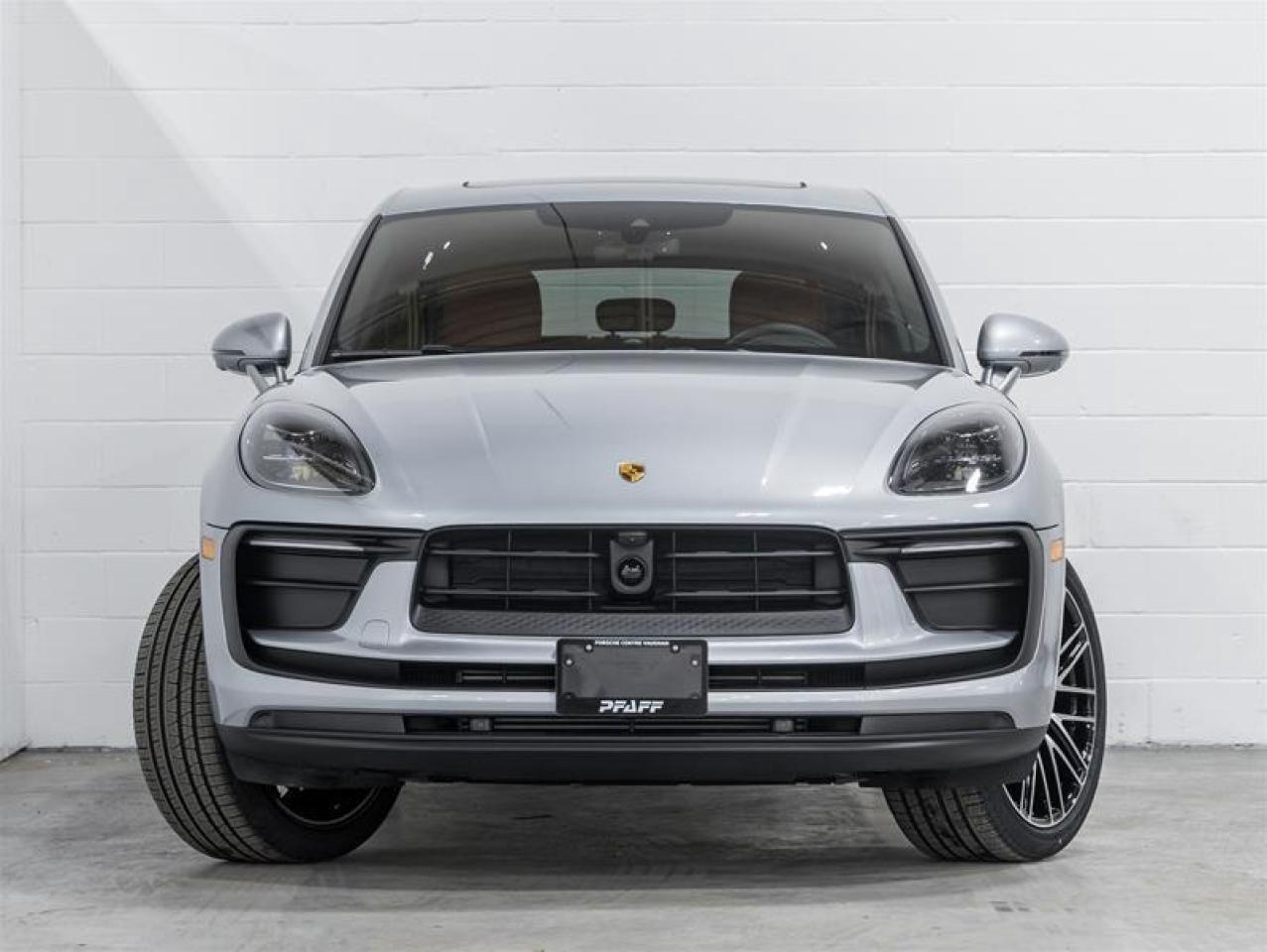 2026 Porsche Macan  Photo