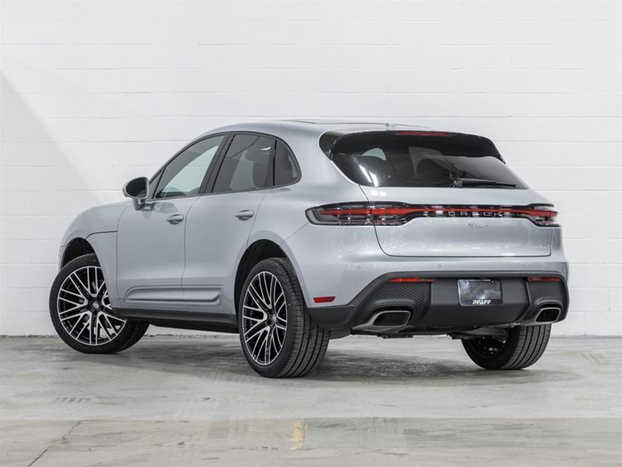 2026 Porsche Macan  Photo