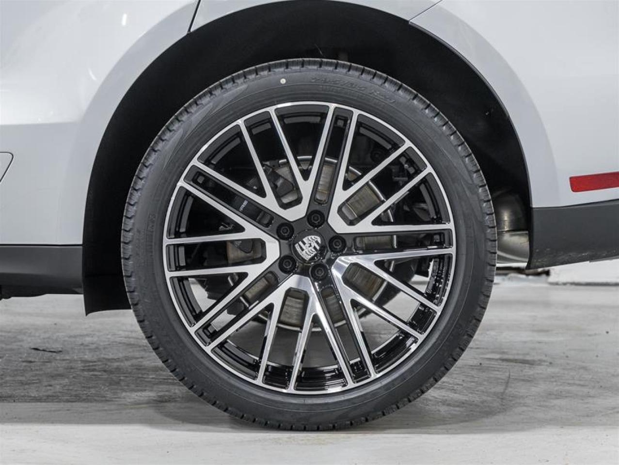 2026 Porsche Macan  Photo