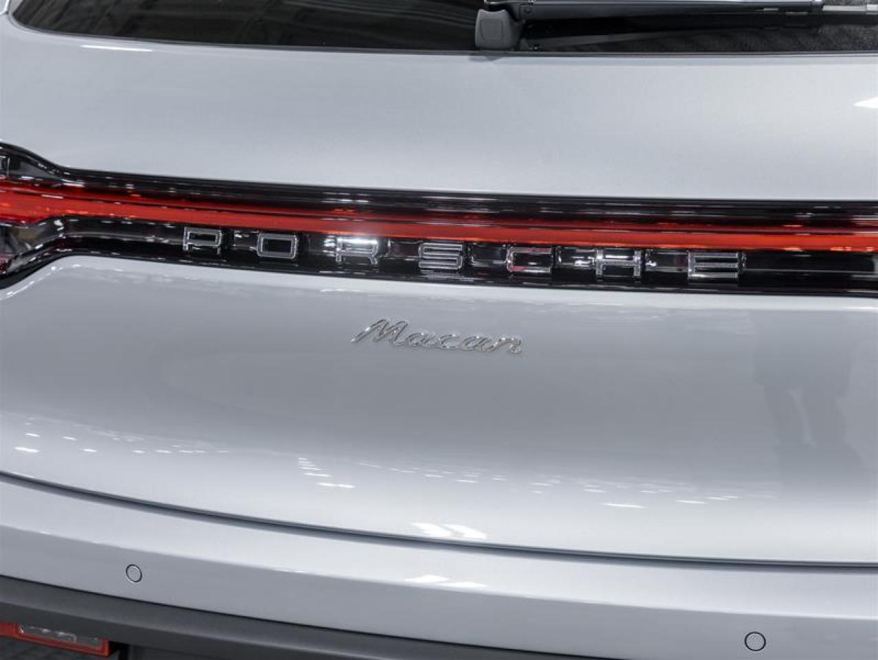 2026 Porsche Macan  Photo
