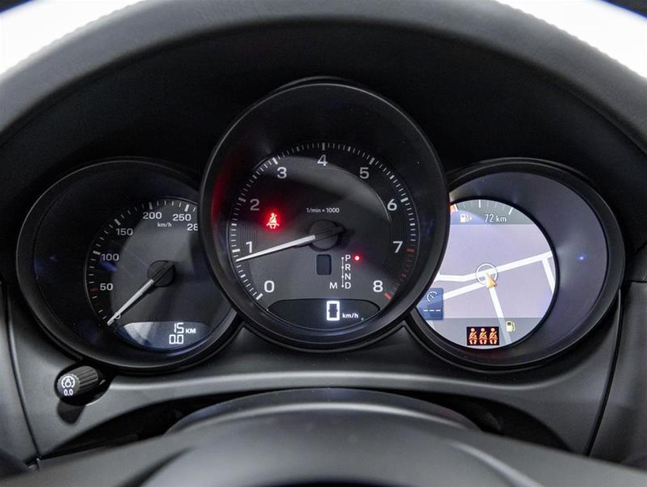 2026 Porsche Macan  Photo