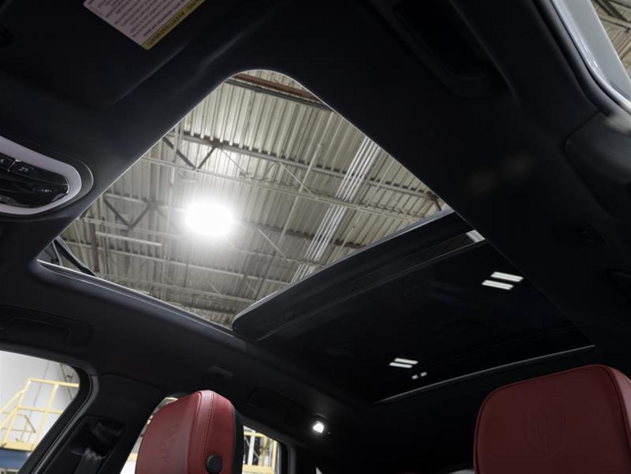 2026 Porsche Macan  Photo