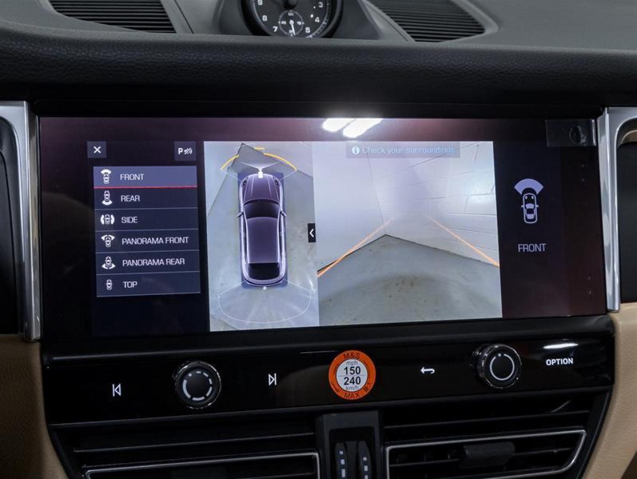 2026 Porsche Macan  Photo