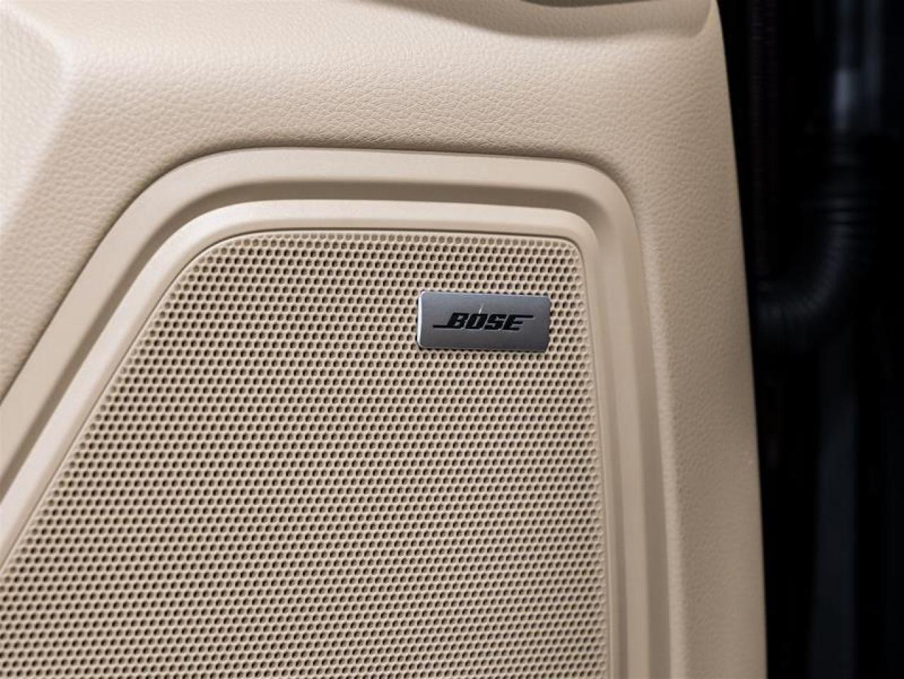 2026 Porsche Macan  Photo