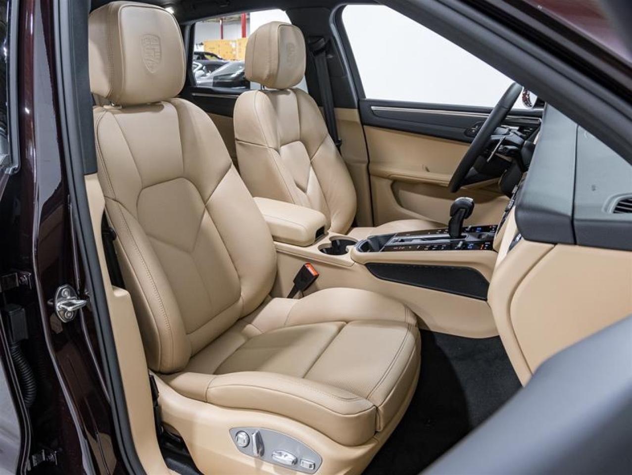 2026 Porsche Macan  Photo