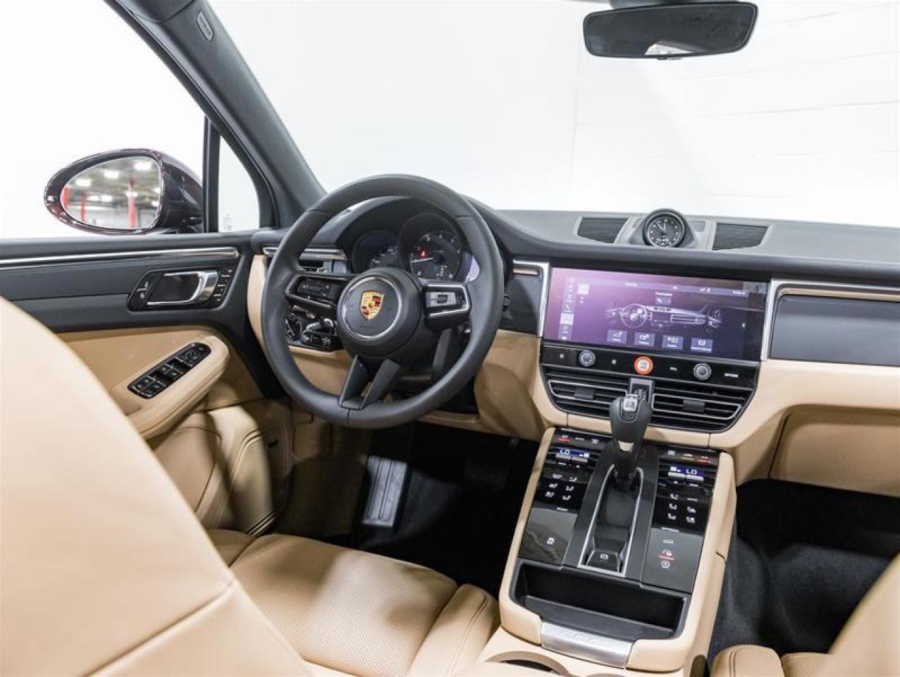 2026 Porsche Macan  Photo
