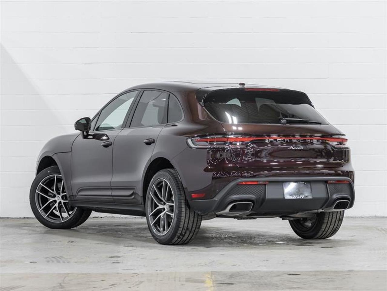2026 Porsche Macan  Photo