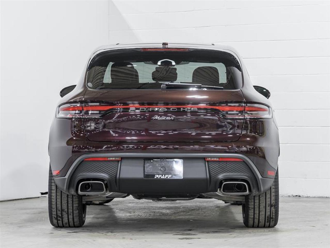2026 Porsche Macan  Photo