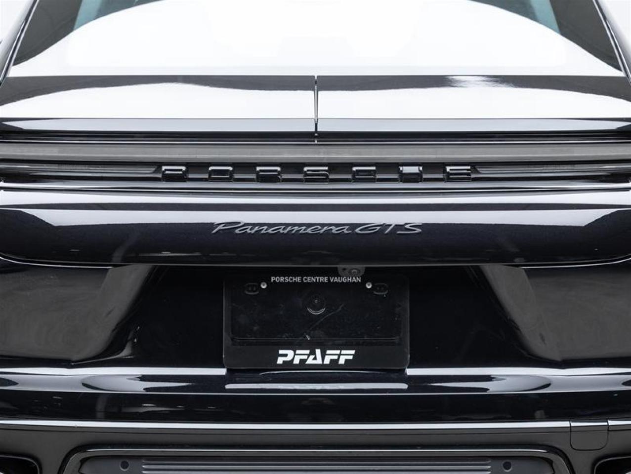 2025 Porsche Panamera  Photo