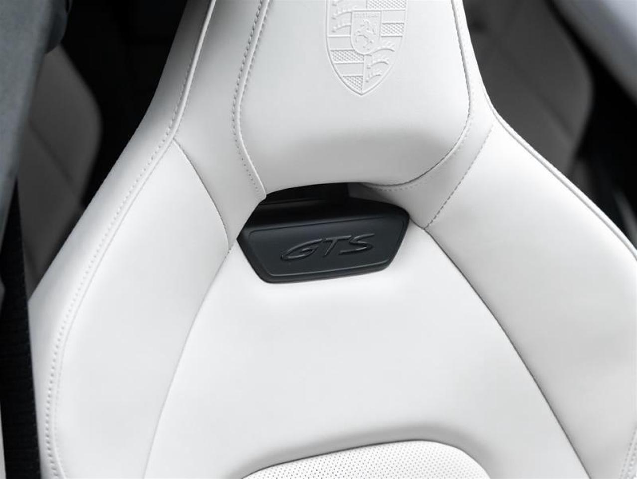 2025 Porsche Panamera  Photo