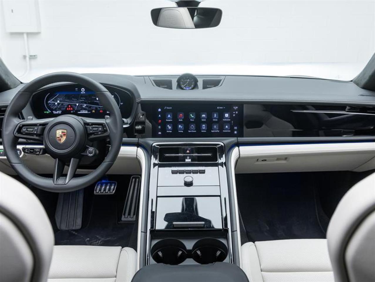 2025 Porsche Panamera  Photo