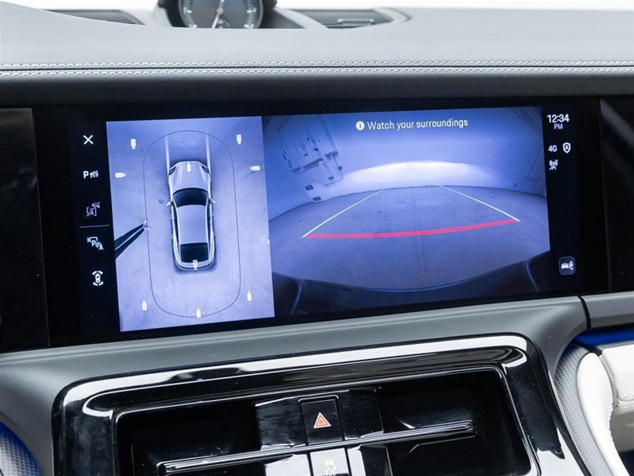 2025 Porsche Panamera  Photo