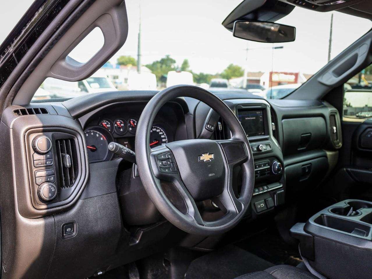 2022 Chevrolet Silverado 1500 Custom CLEAN CARFAX, GREAT PRICE $$$ Photo