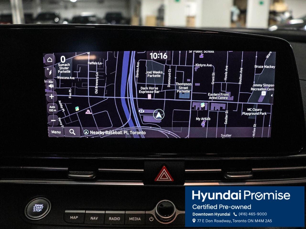 2023 Hyundai Elantra Luxury IVT Photo