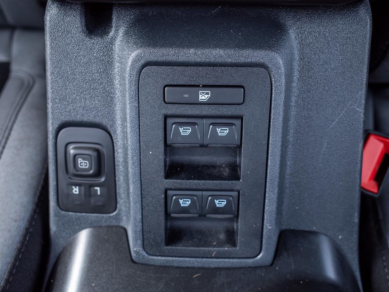 2023 Ford Bronco - Rollover Protection Bars   Heated Mirrors Photo