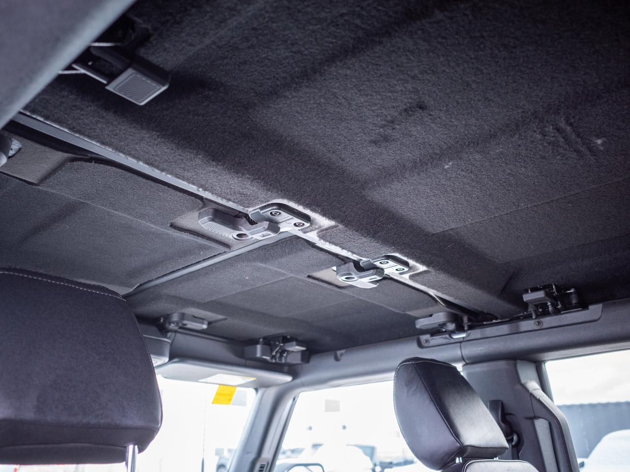 2023 Ford Bronco - Rollover Protection Bars   Heated Mirrors Photo