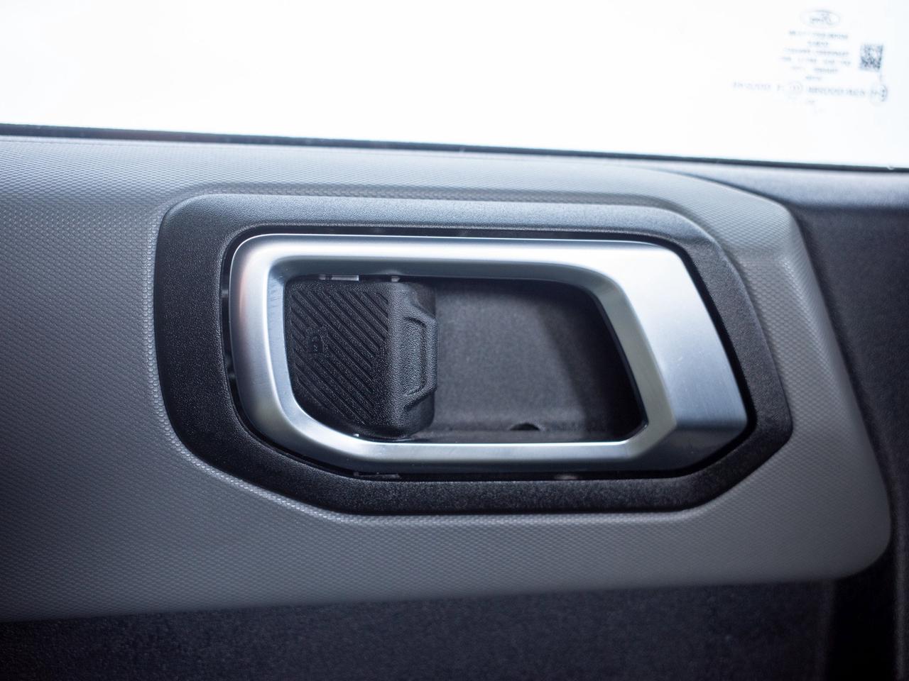 2023 Ford Bronco - Rollover Protection Bars   Heated Mirrors Photo