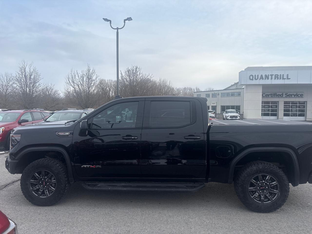 2024 GMC Sierra 1500 AT4X Crew + 6.2L + Heated Cooled Massaging Buckets Photo3