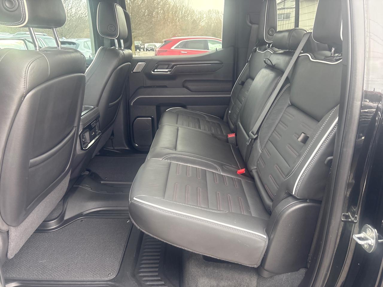 2024 GMC Sierra 1500 AT4X Crew + 6.2L + Heated Cooled Massaging Buckets Photo