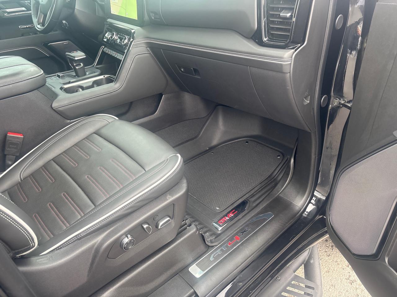 2024 GMC Sierra 1500 AT4X Crew + 6.2L + Heated Cooled Massaging Buckets Photo