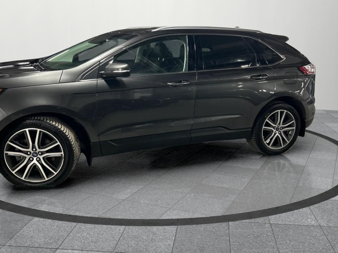 2020 Ford Edge TITANIUM 4DR ALL-WHEEL DRIVE Photo2