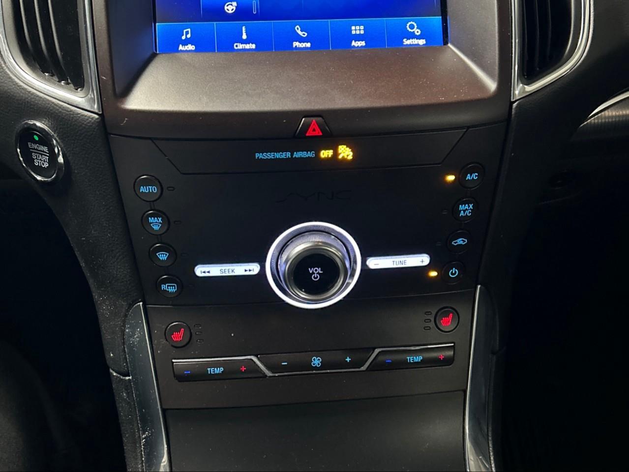 2020 Ford Edge TITANIUM 4DR ALL-WHEEL DRIVE Photo