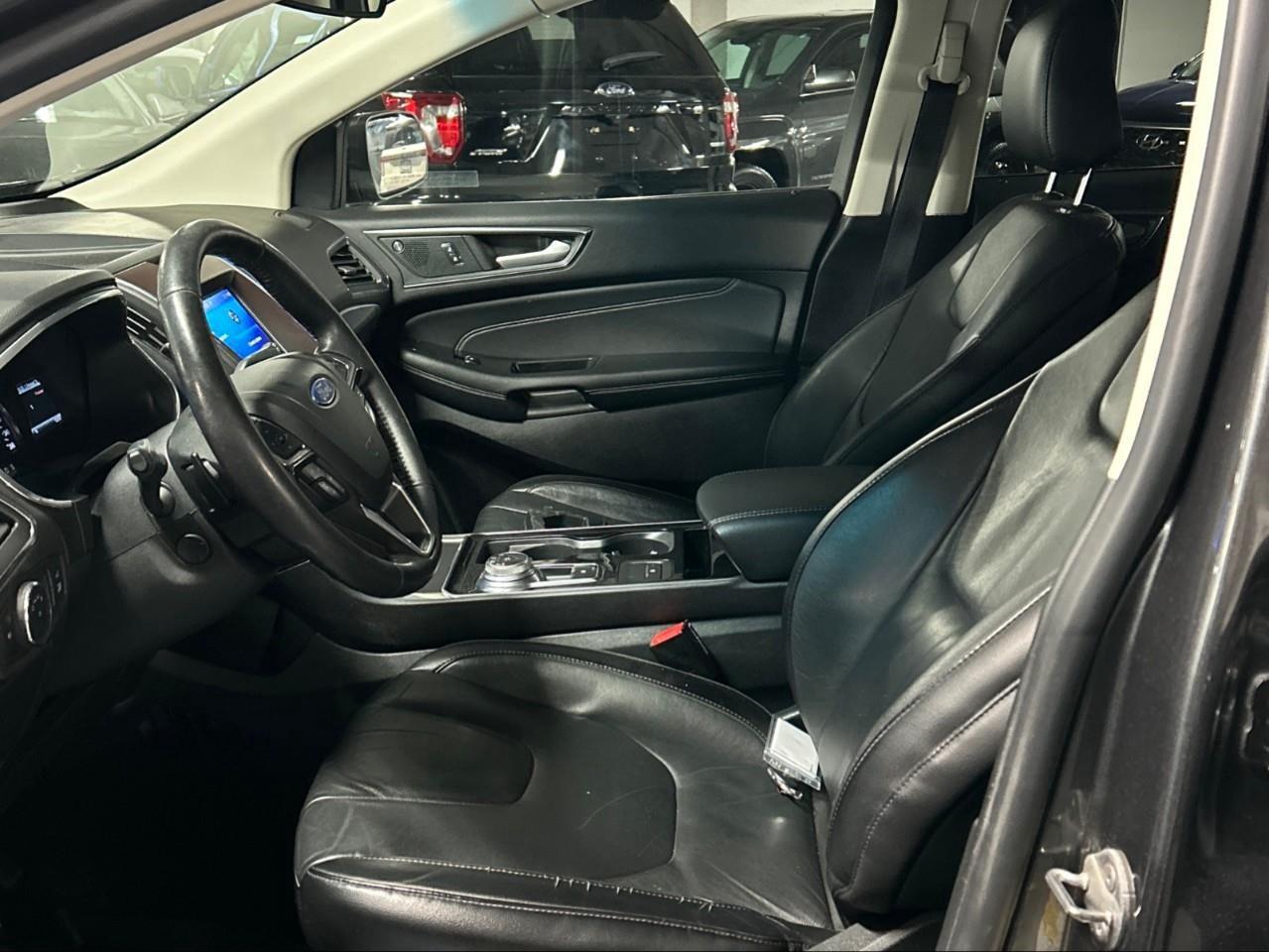 2020 Ford Edge TITANIUM 4DR ALL-WHEEL DRIVE Photo