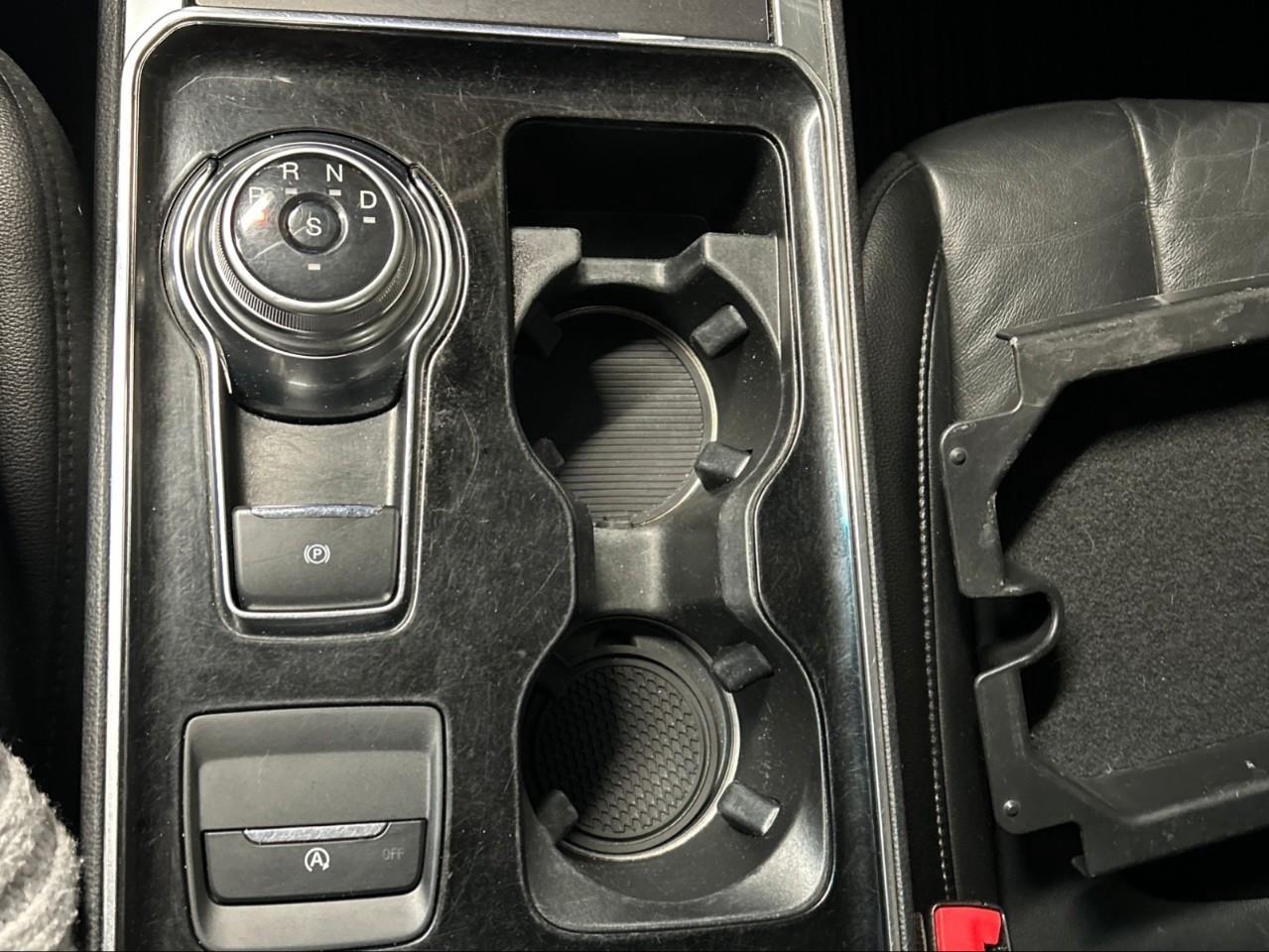 2020 Ford Edge TITANIUM 4DR ALL-WHEEL DRIVE Photo