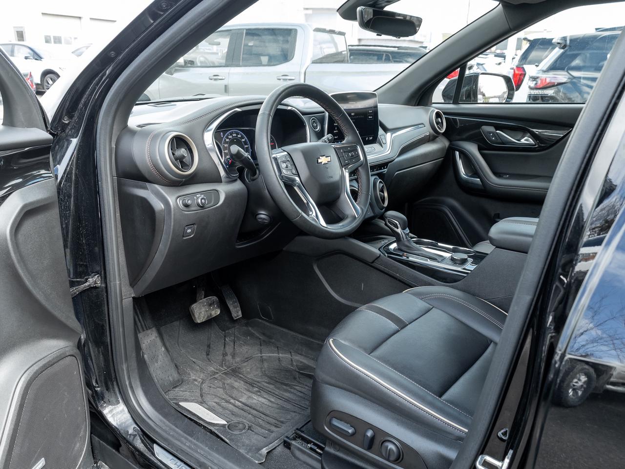 2023 Chevrolet Blazer AWD   V6   Panoramic Roof   Bose   Tow Package Photo