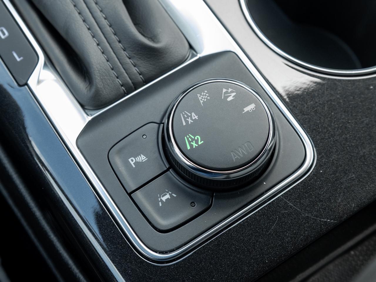 2023 Chevrolet Blazer AWD   V6   Panoramic Roof   Bose   Tow Package Photo