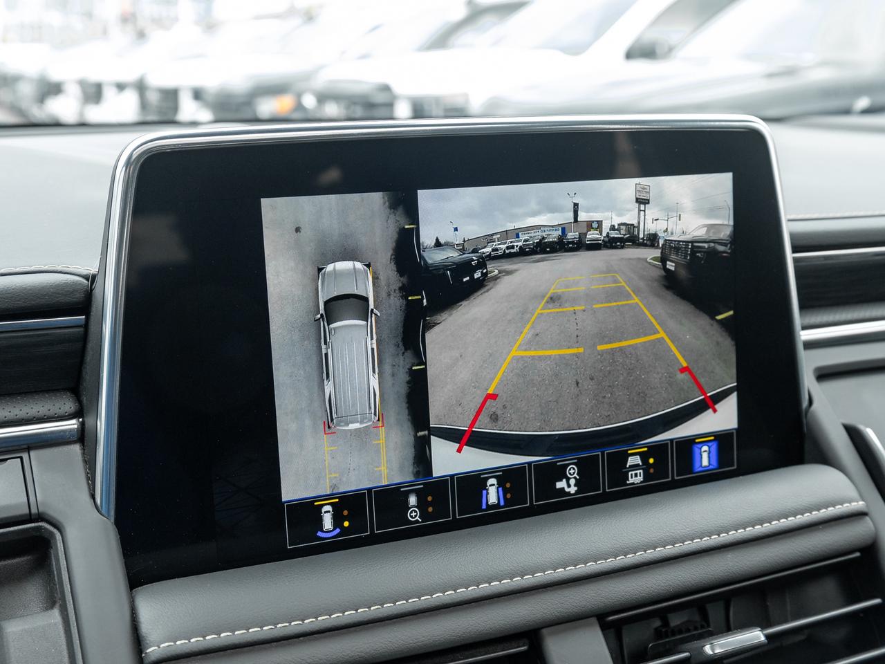 2023 GMC Yukon 5.3L V8, SLT LUXURY PKG, PANORAMIC SUNROOF Photo