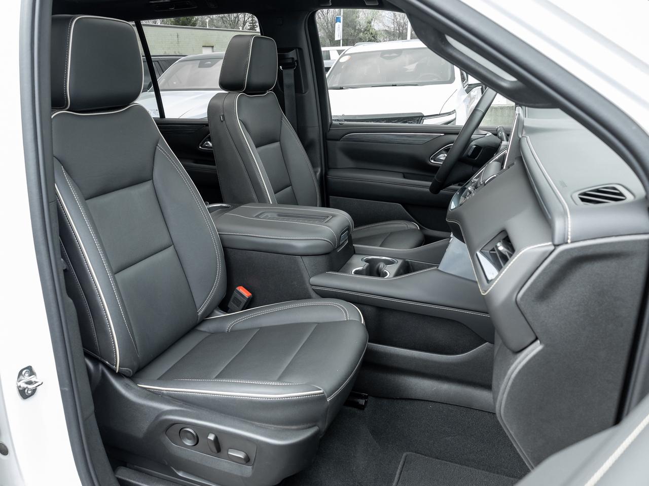 2023 GMC Yukon 5.3L V8, SLT LUXURY PKG, PANORAMIC SUNROOF Photo